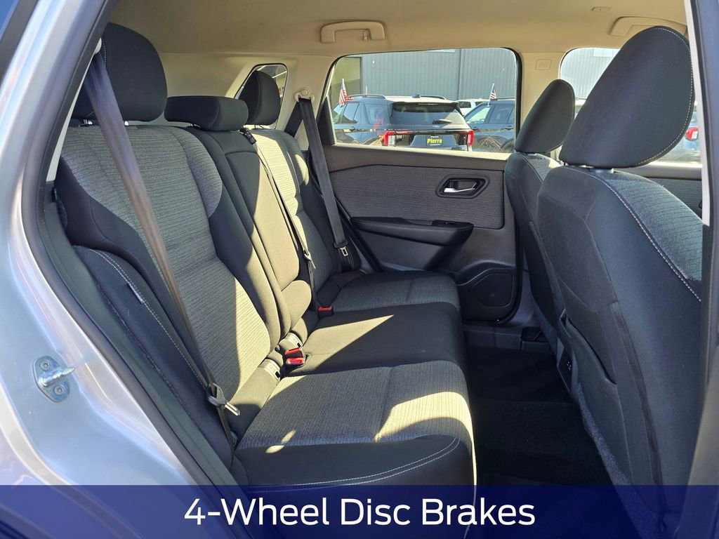 Used 2023 Nissan Rogue SV AWD/4WD image 15