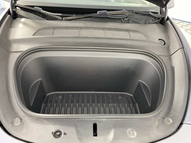 Used 2023 Tesla Model Y Long Range AWD/4WD image 33