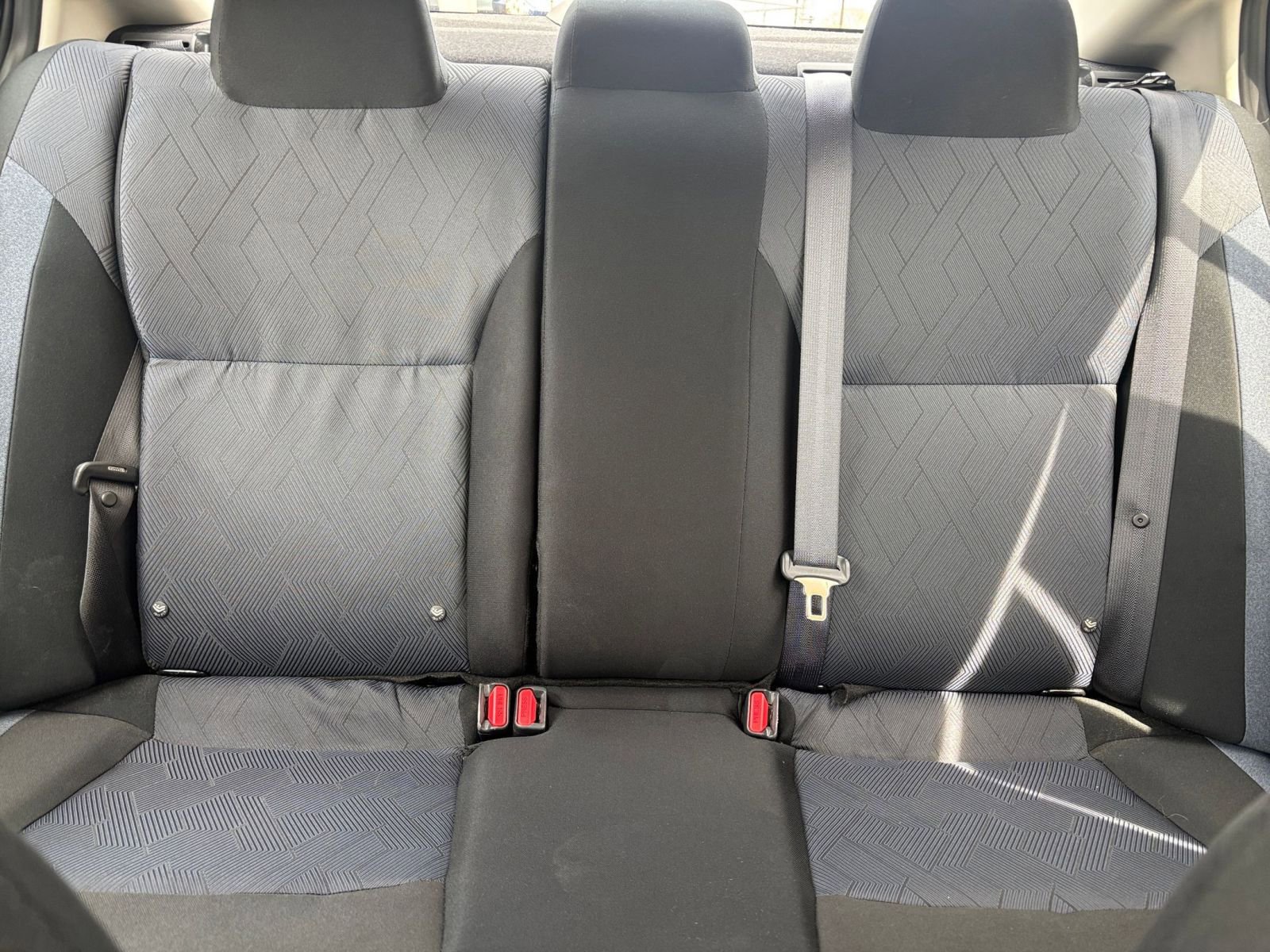 Used 2025 Nissan Versa SV image 36