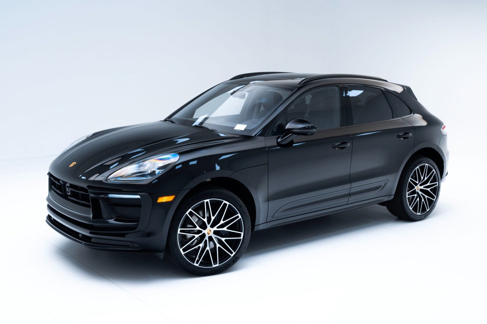 New 2025 Porsche Macan