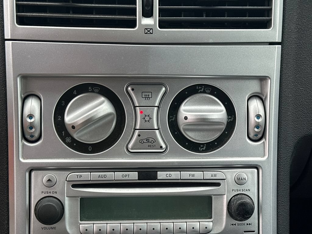 Used 2005 Chrysler Crossfire Convertible RWD image 15