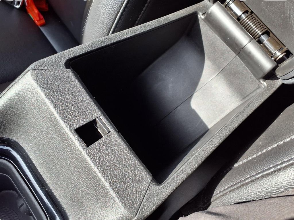 Used 2025 Jeep Compass Limited image 12