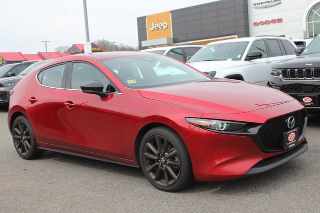 Used 2022 MAZDA MAZDA3 s image 1