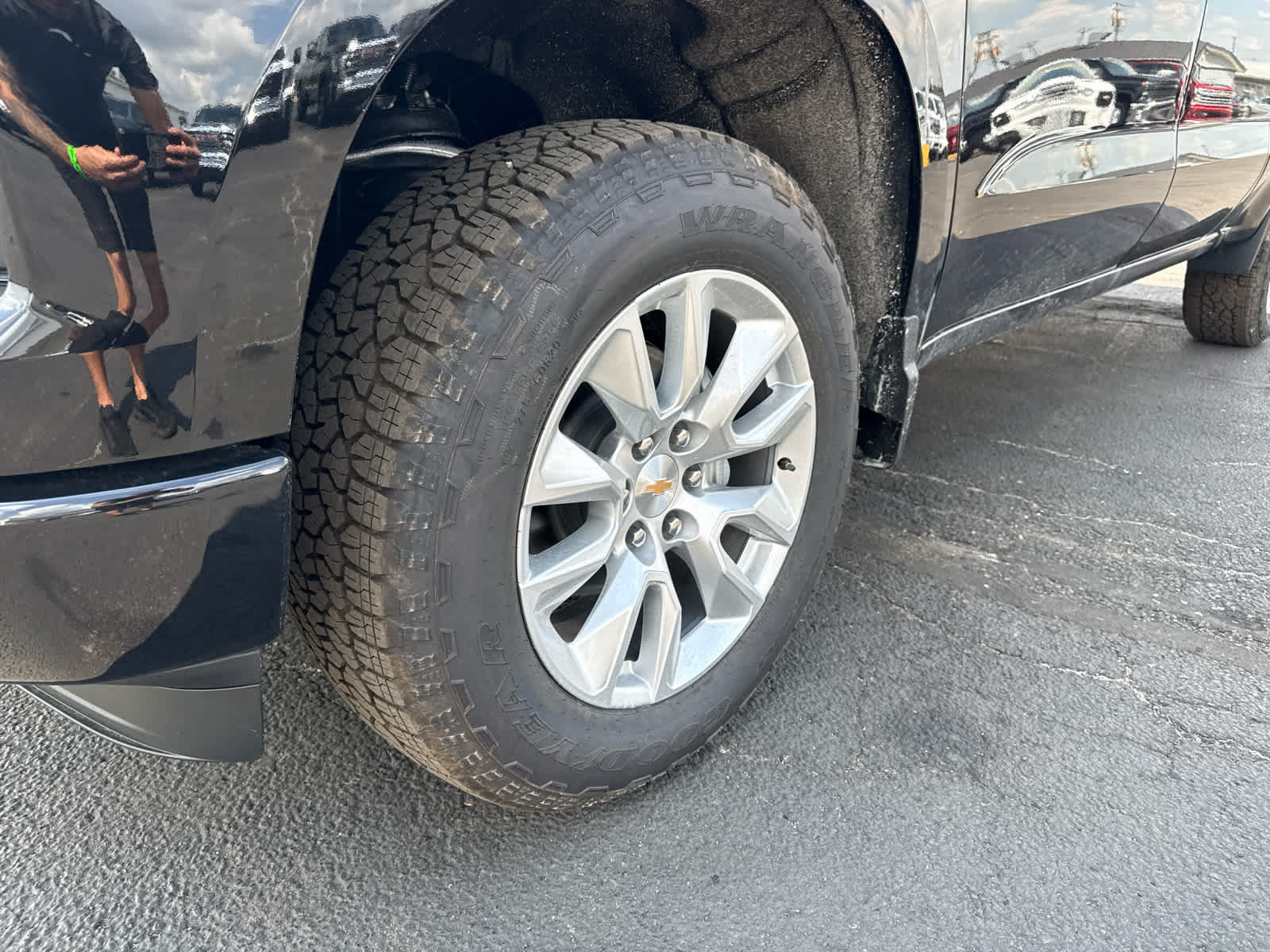 New 2026 Chevrolet Silverado 1500 Custom AWD/4WD image 9