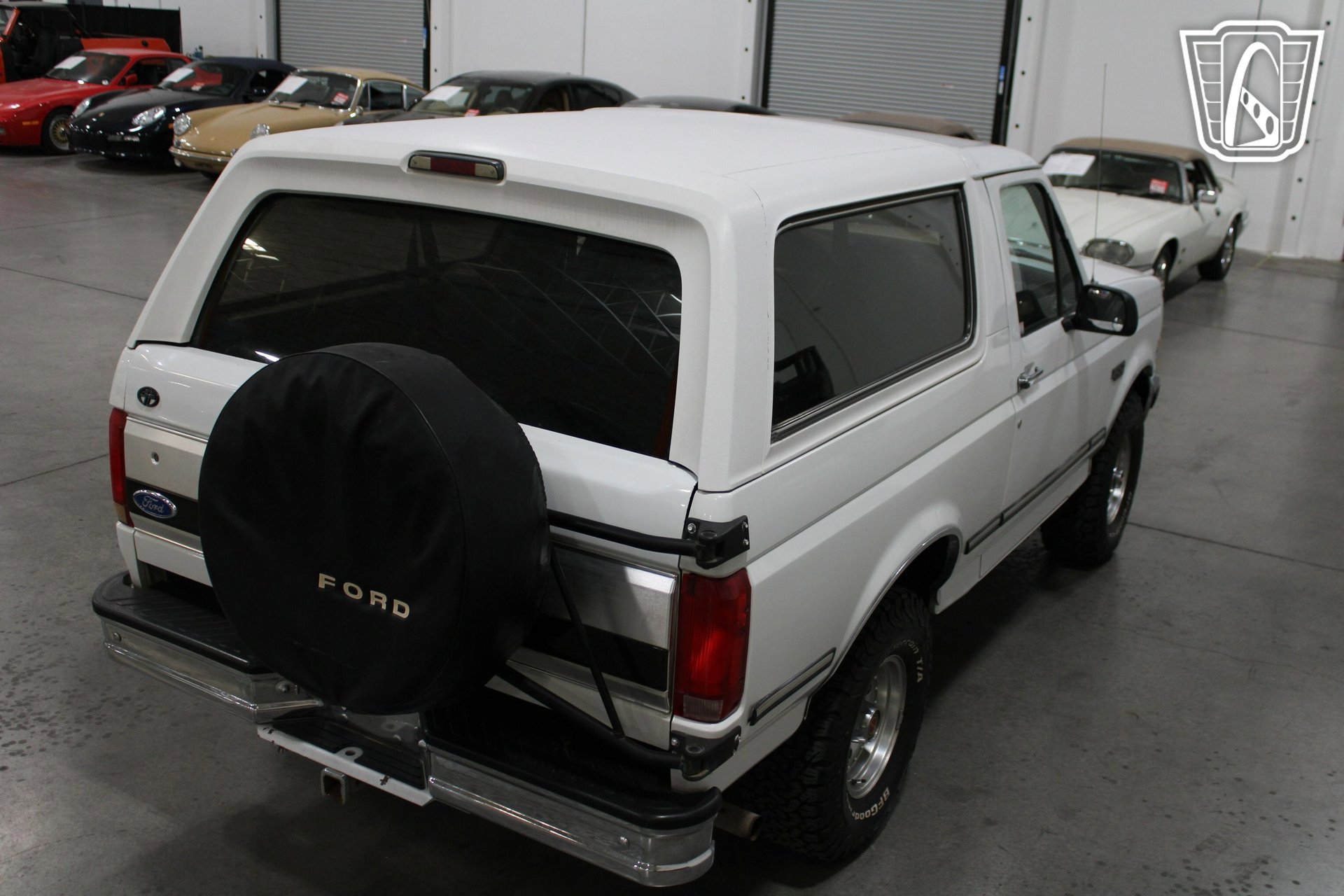 Used 1992 Ford Bronco XLT image 17