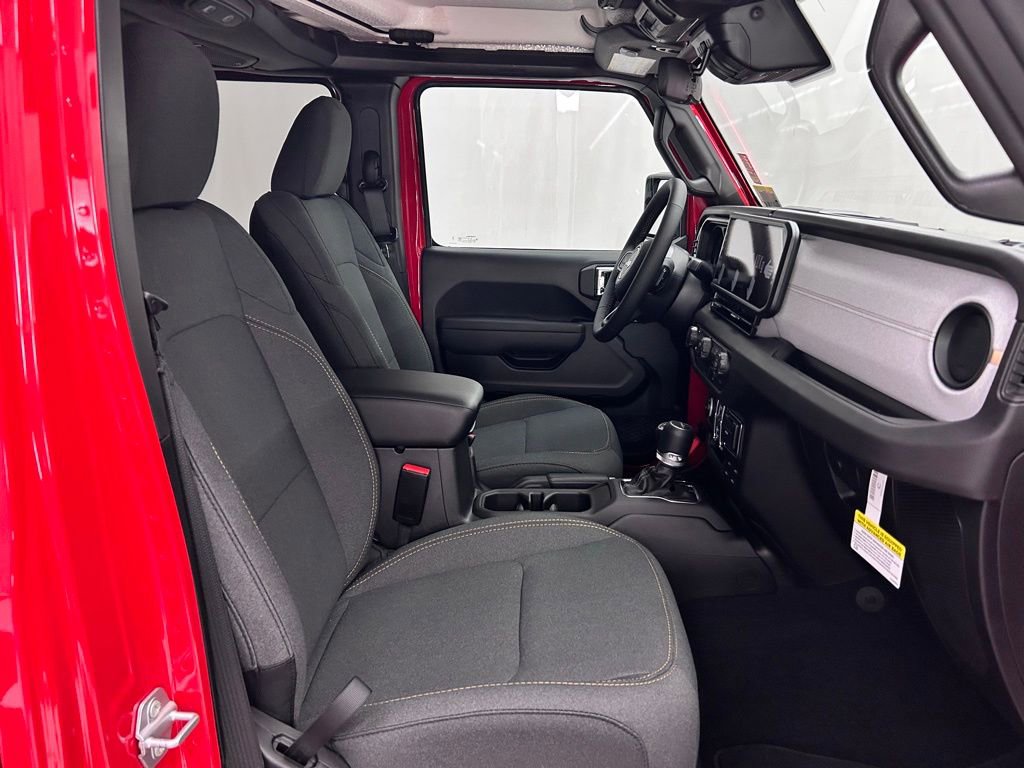 New 2025 Jeep Gladiator Sport image 17