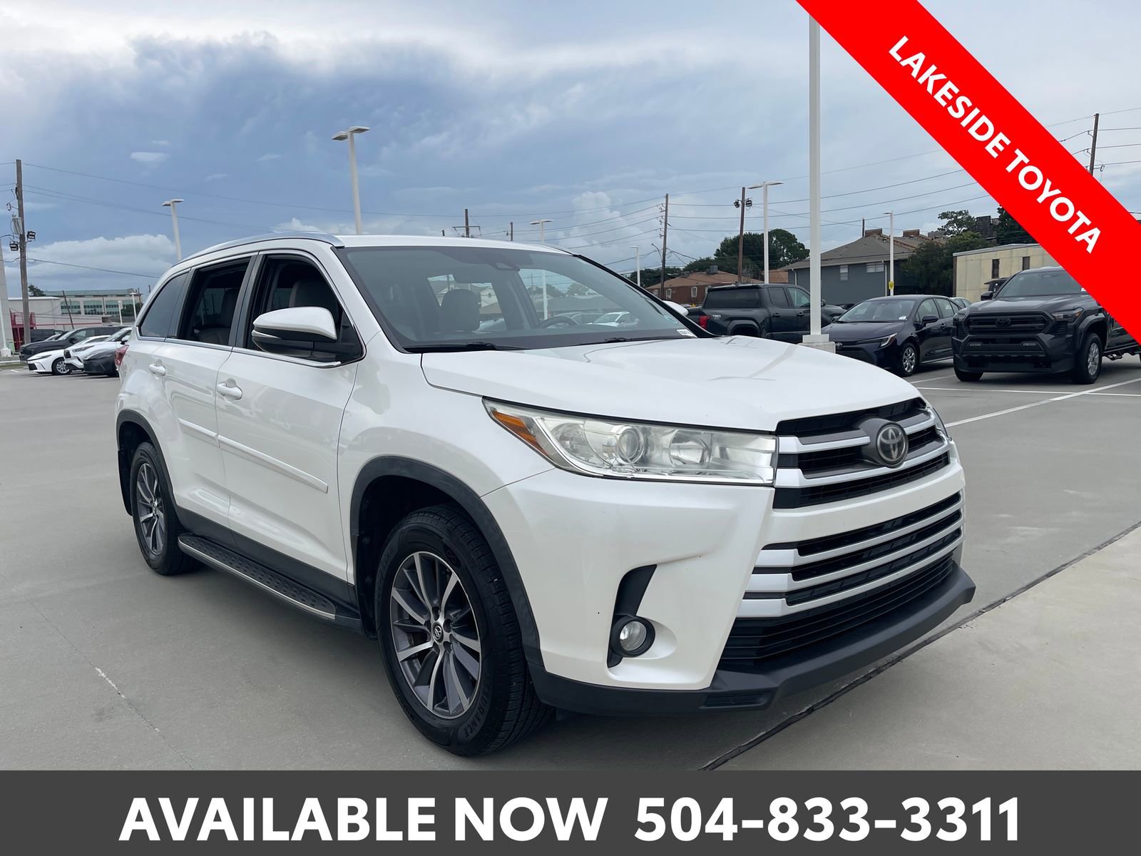 Used 2019 Toyota Highlander XLE FWD image 7