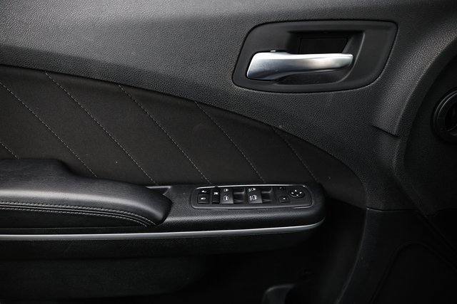 Used 2023 Dodge Charger SXT image 15