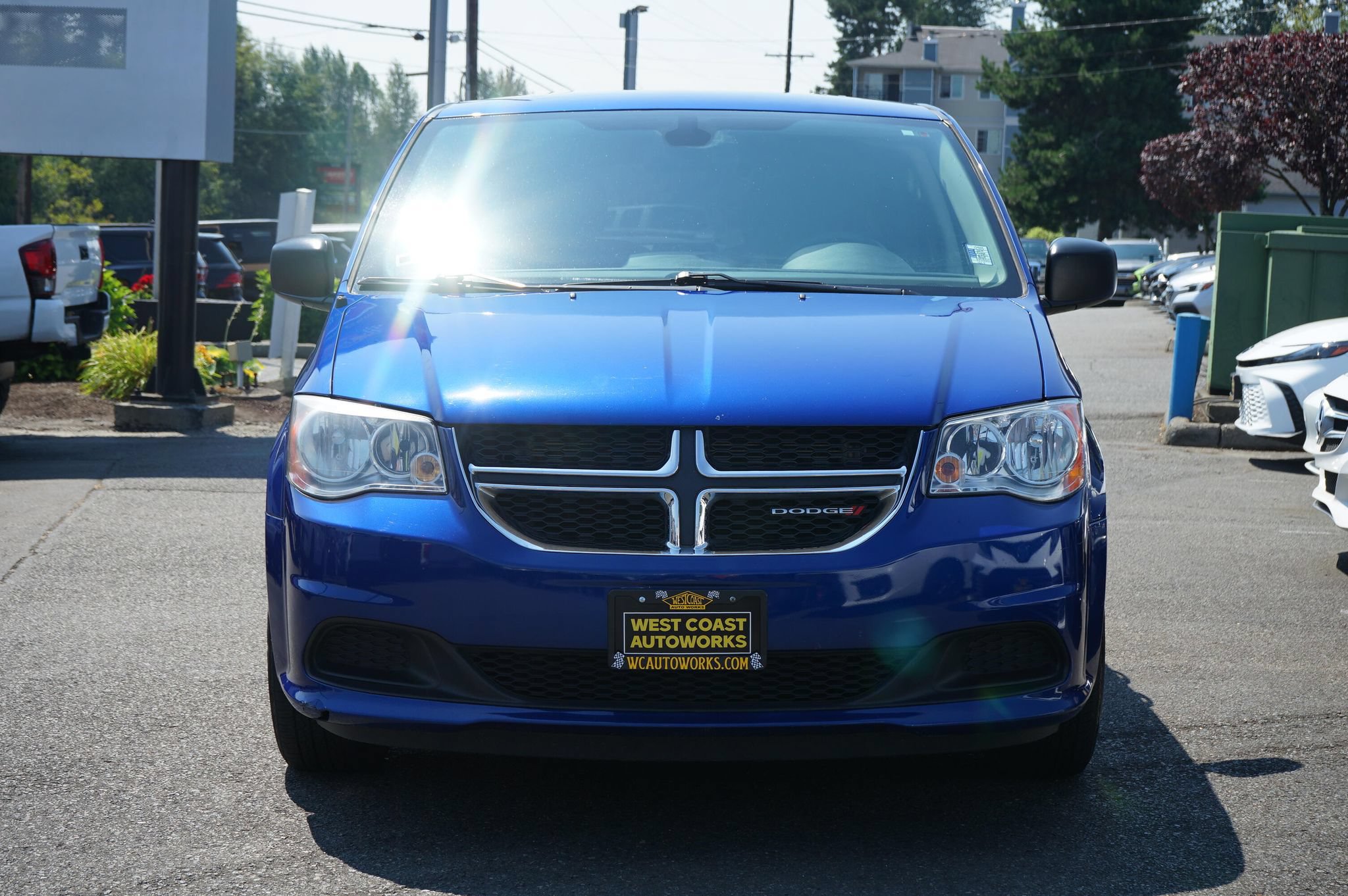 Used 2019 Dodge Grand Caravan SE w/ UConnect Hands-Free Group FWD image 8