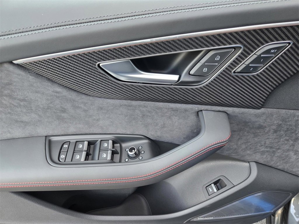 New 2026 Audi SQ7 Prestige image 18
