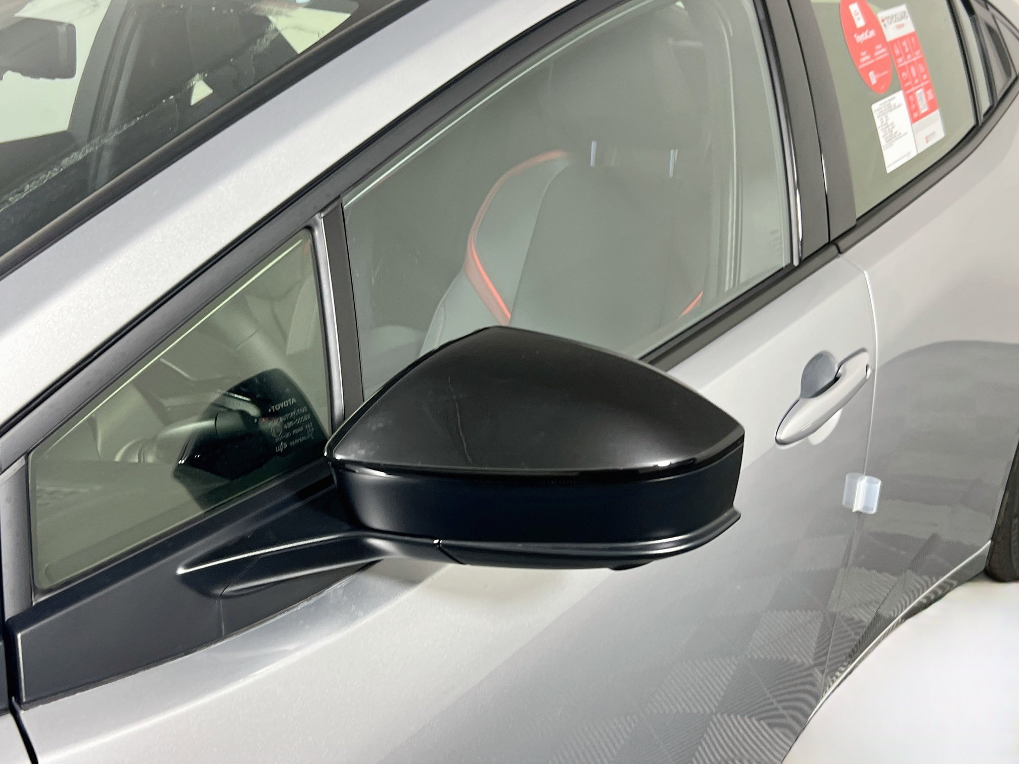New 2027 Toyota Prius Plug-In Hybrid FWD image 12