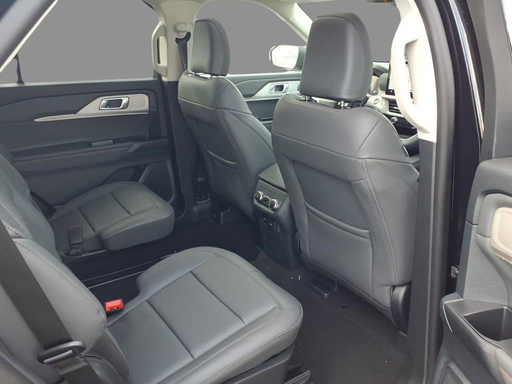 New 2026 Ford Explorer Active image 11