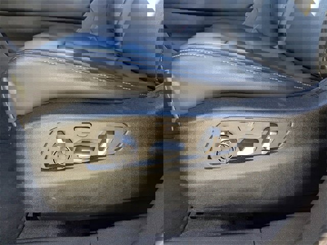 Used 2024 Cadillac XT4 Premium Luxury image 22