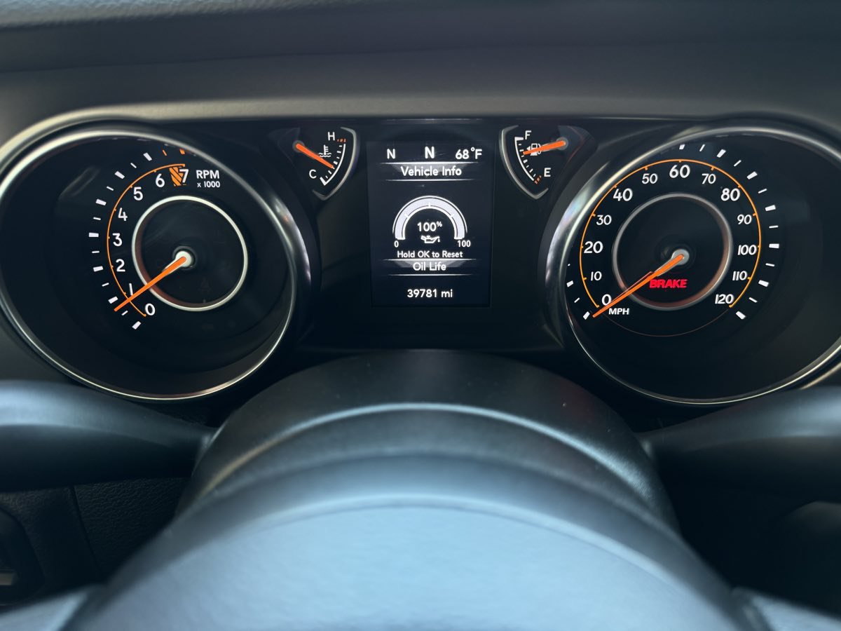 Used 2021 Jeep Wrangler Unlimited Sport AWD/4WD image 31