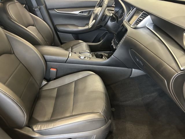 Certified 2025 INFINITI QX50 Luxe w/ Accent Package image 12