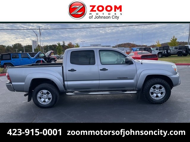 Used 2015 Toyota Tacoma 4x4 Double Cab w/ SR5 Package image 1