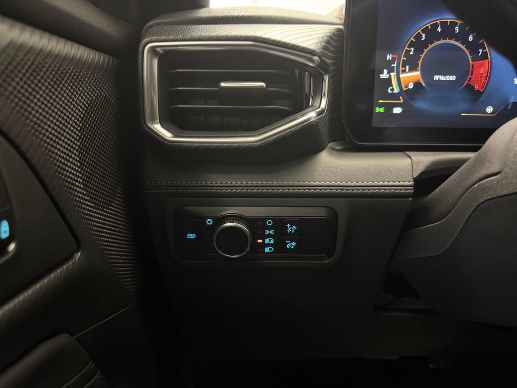 Used 2025 Ford Mustang GT Premium RWD image 31