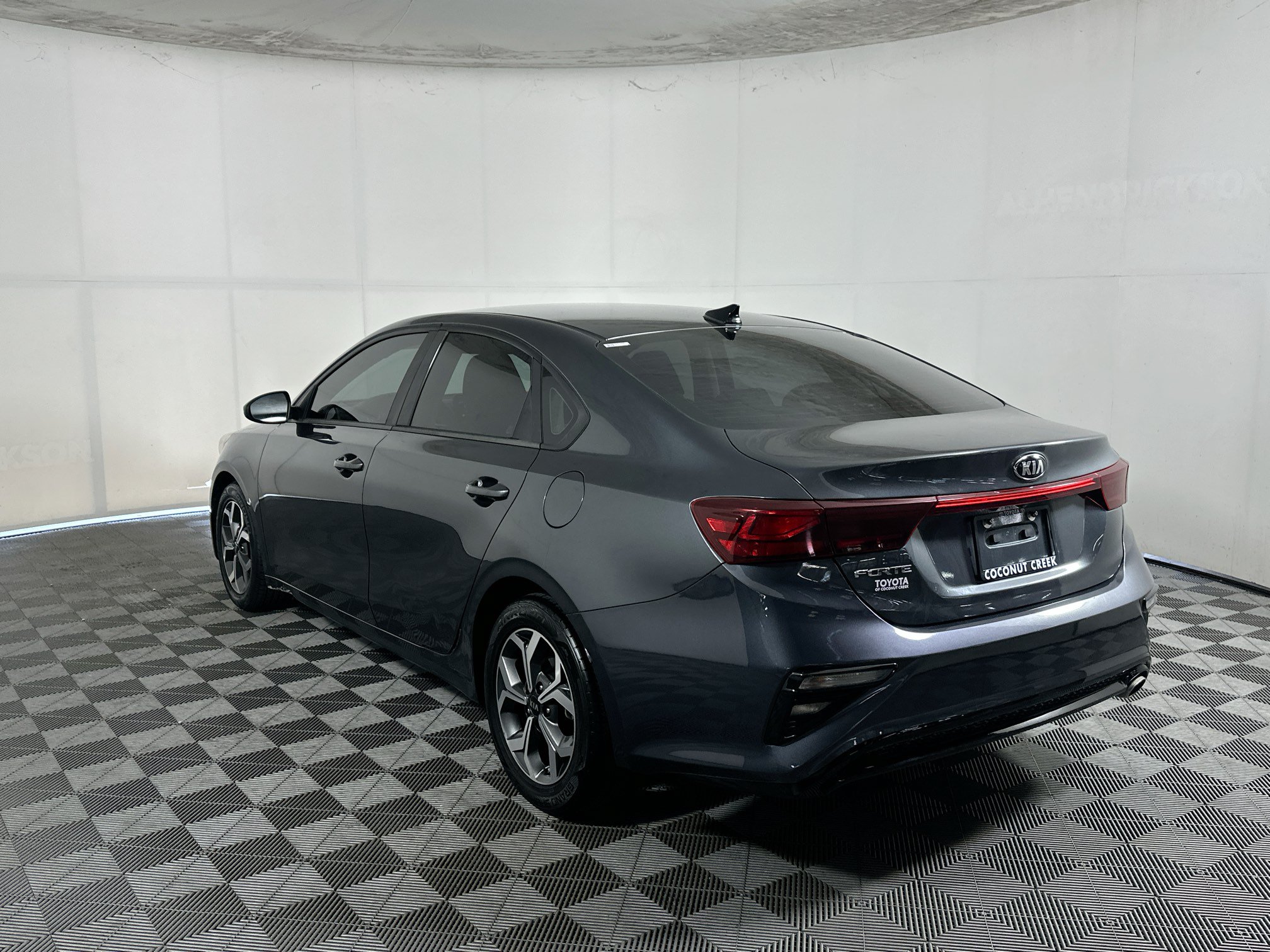 Used 2021 Kia Forte LXS FWD image 5