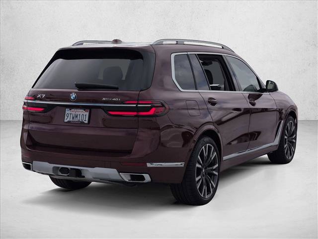 Used 2025 BMW X7 xDrive40i w/ Parking Assistance Package image 5