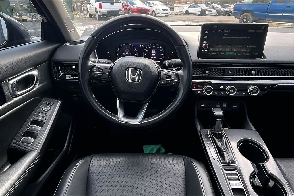 Used 2022 Honda Civic Touring image 5