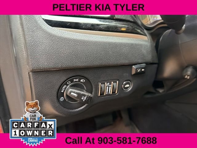 Used 2018 Chrysler 300 S w/ 300S Premium Group image 18