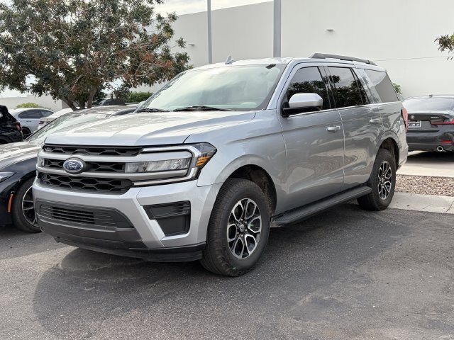 Used 2024 Ford Expedition XLT