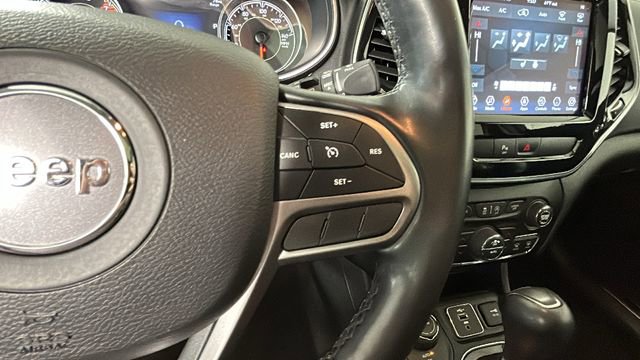 Used 2020 Jeep Cherokee Limited AWD/4WD image 17