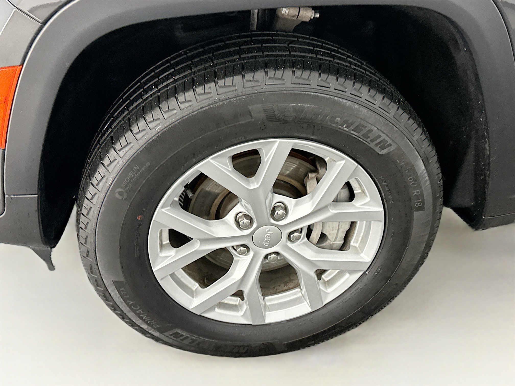Used 2023 Jeep Grand Cherokee Limited w/ Trailer Tow Prep Group (B) AWD/4WD image 11