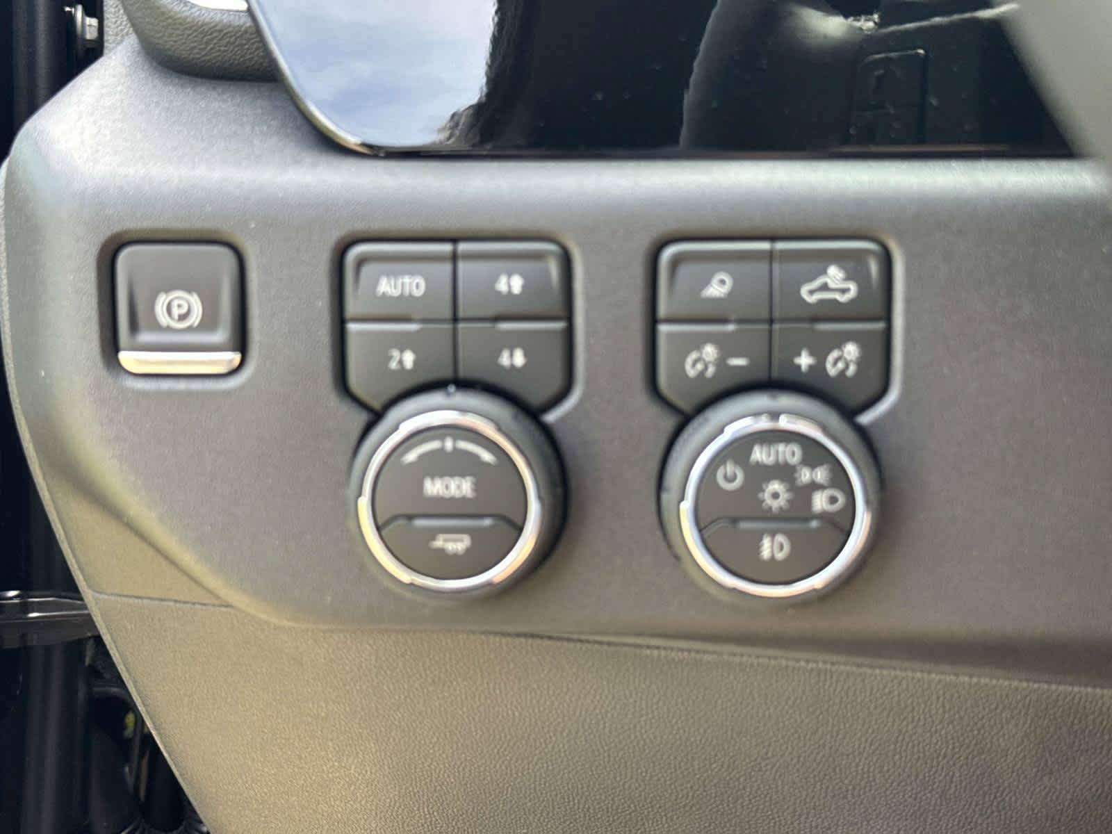 New 2026 Chevrolet Silverado 1500 LT Trail Boss w/ LT Trail Boss Premium Package AWD/4WD image 13