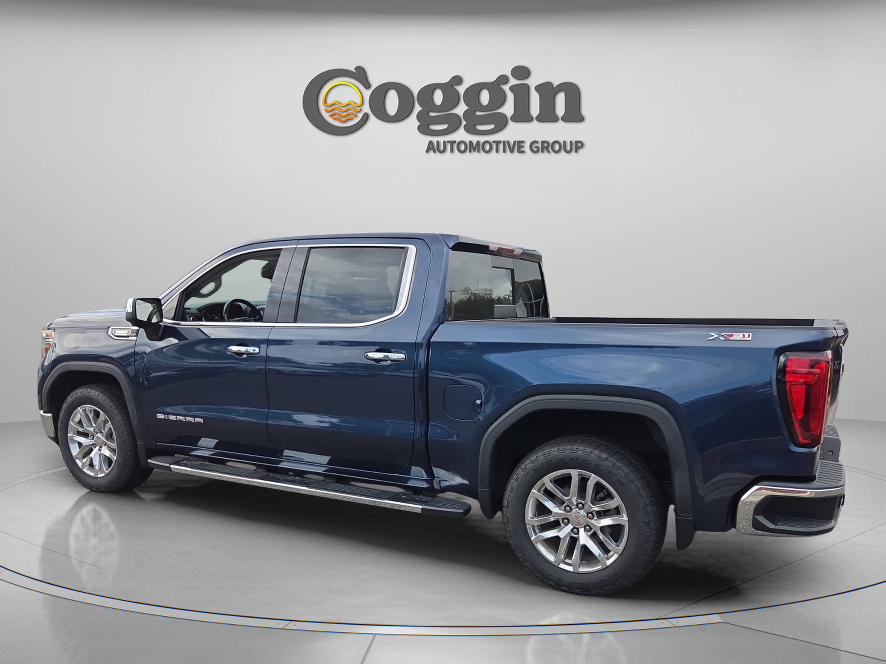 Certified 2020 GMC Sierra 1500 SLT w/ SLT Premium Plus Package AWD/4WD image 3