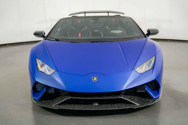 Used 2019 Lamborghini Huracan Performante AWD/4WD image 3