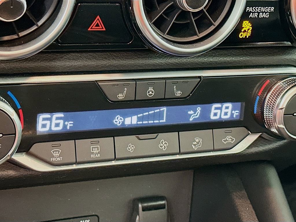 Used 2023 Nissan Sentra SR w/ SR Premium Package image 27