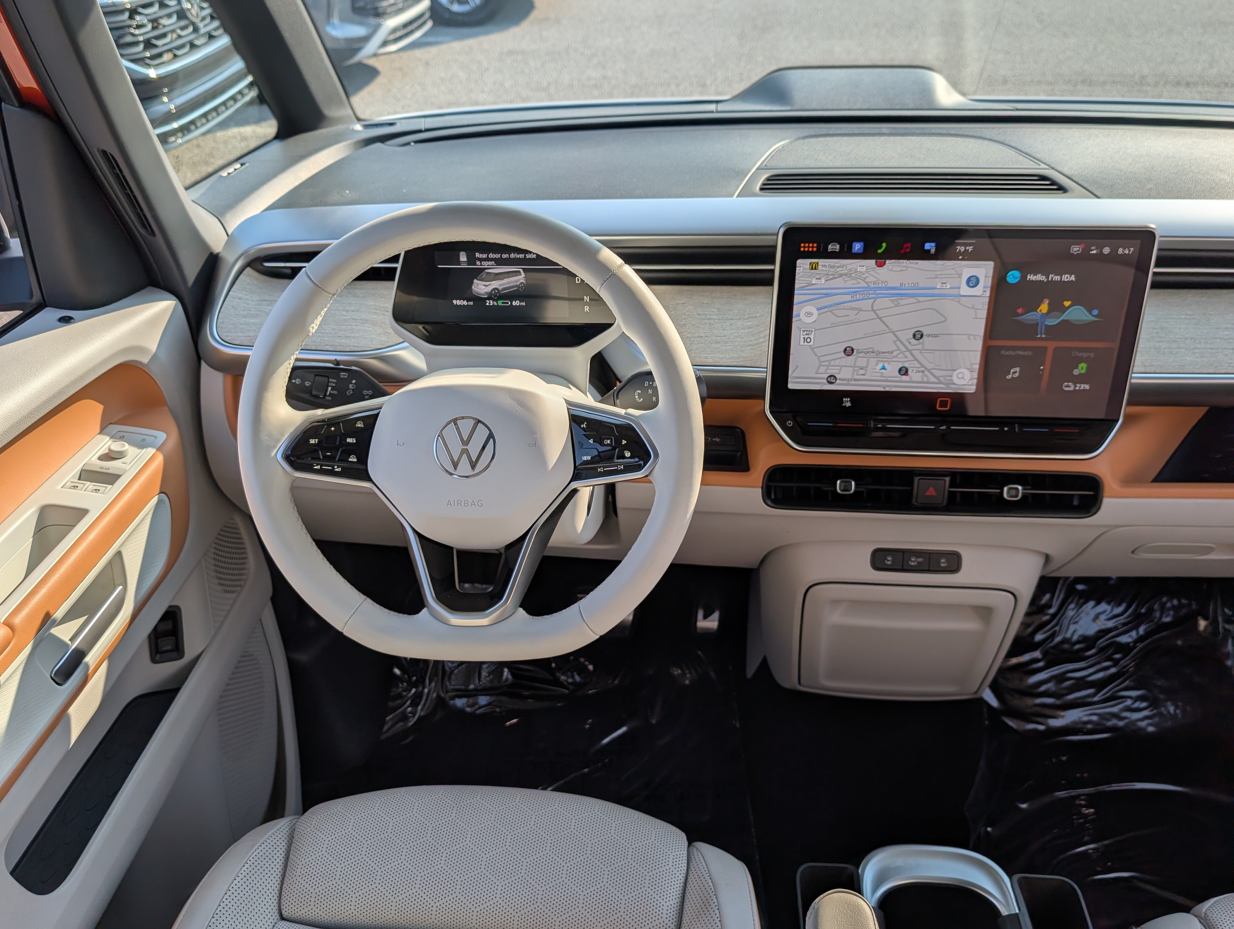 Used 2025 Volkswagen ID. Buzz Pro S Plus w/ Cupholders Package RWD image 19