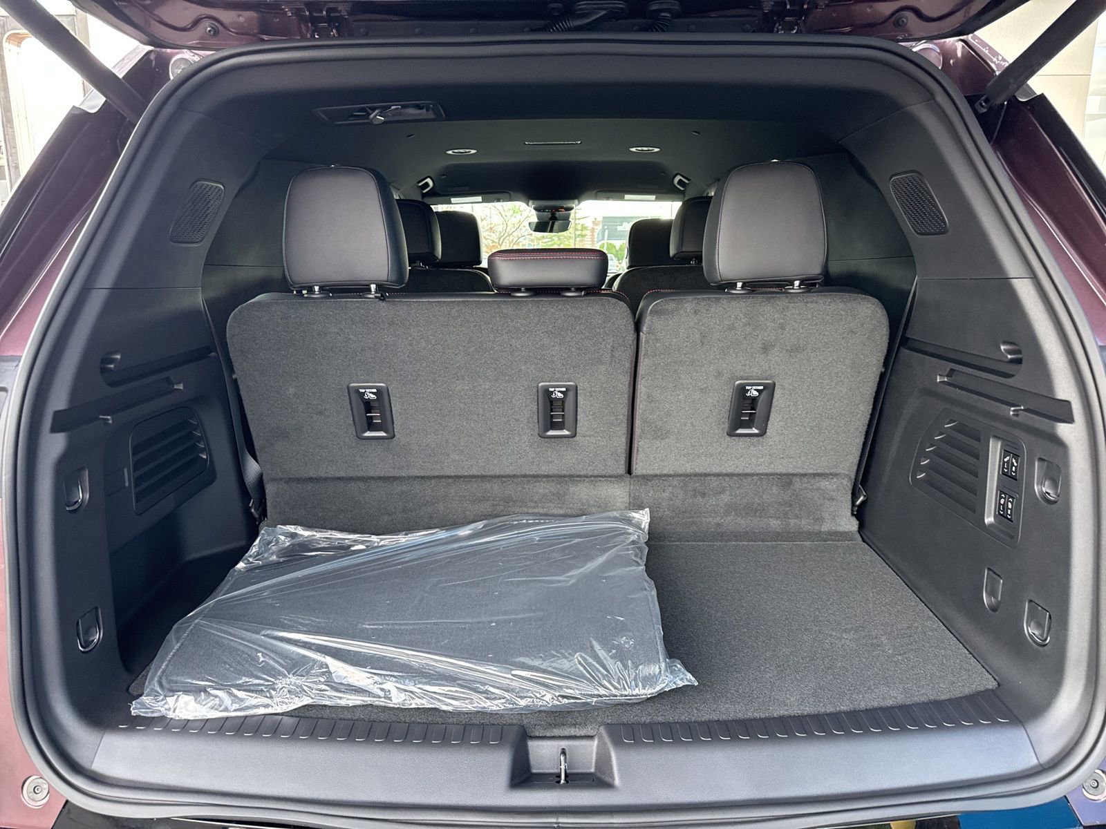 New 2026 Chevrolet Traverse RS AWD/4WD image 11