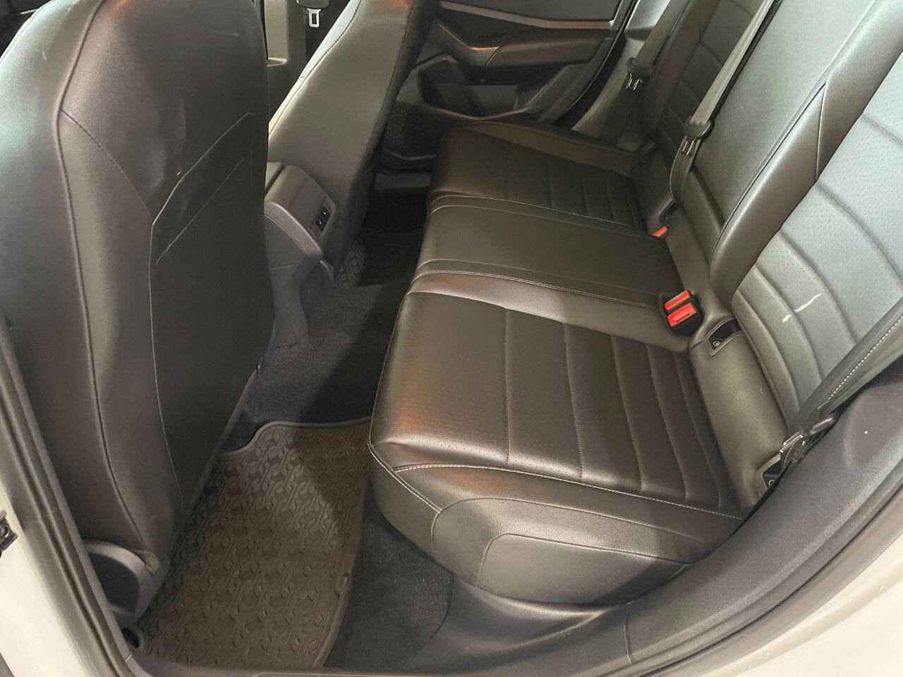 Used 2021 Volkswagen Jetta SE w/ SE Cold Weather Package image 19