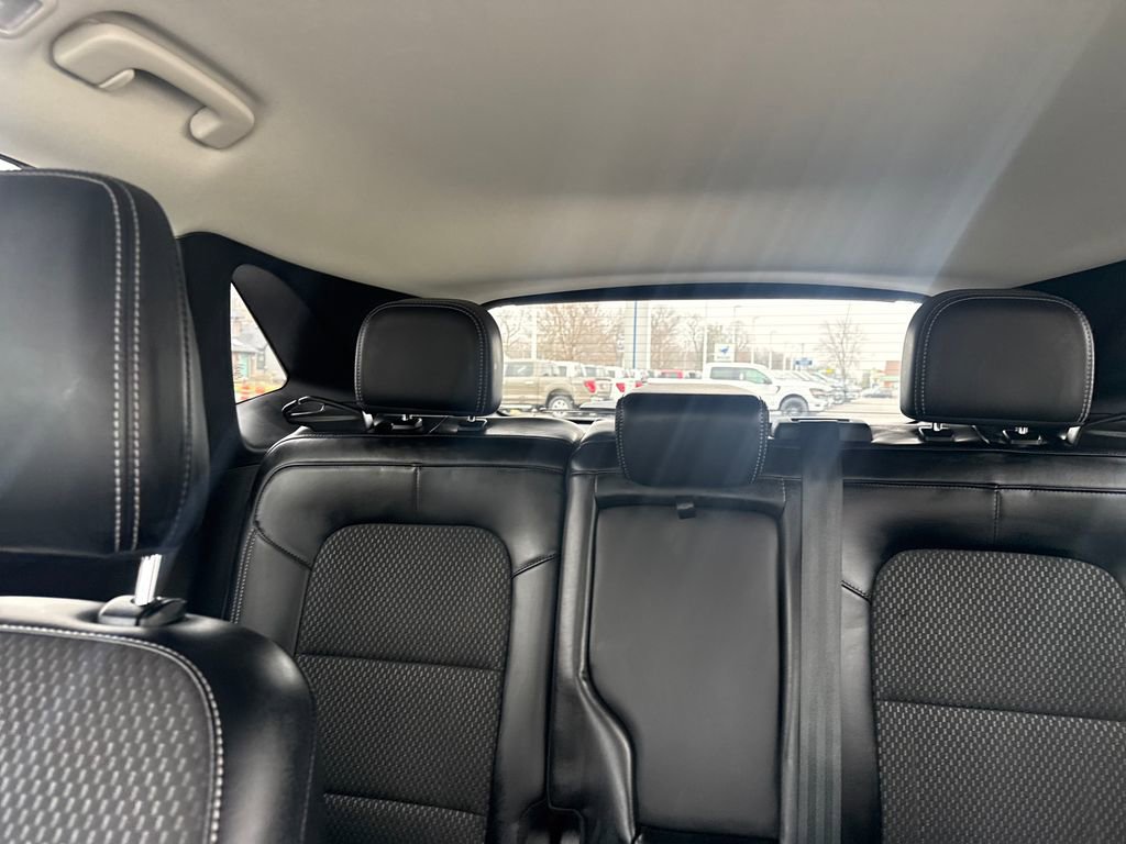 Used 2023 Ford Escape SE image 41