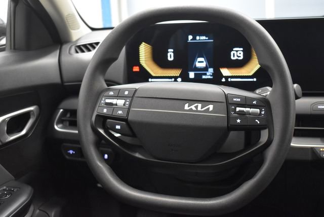 Used 2025 Kia K4 FWD image 23