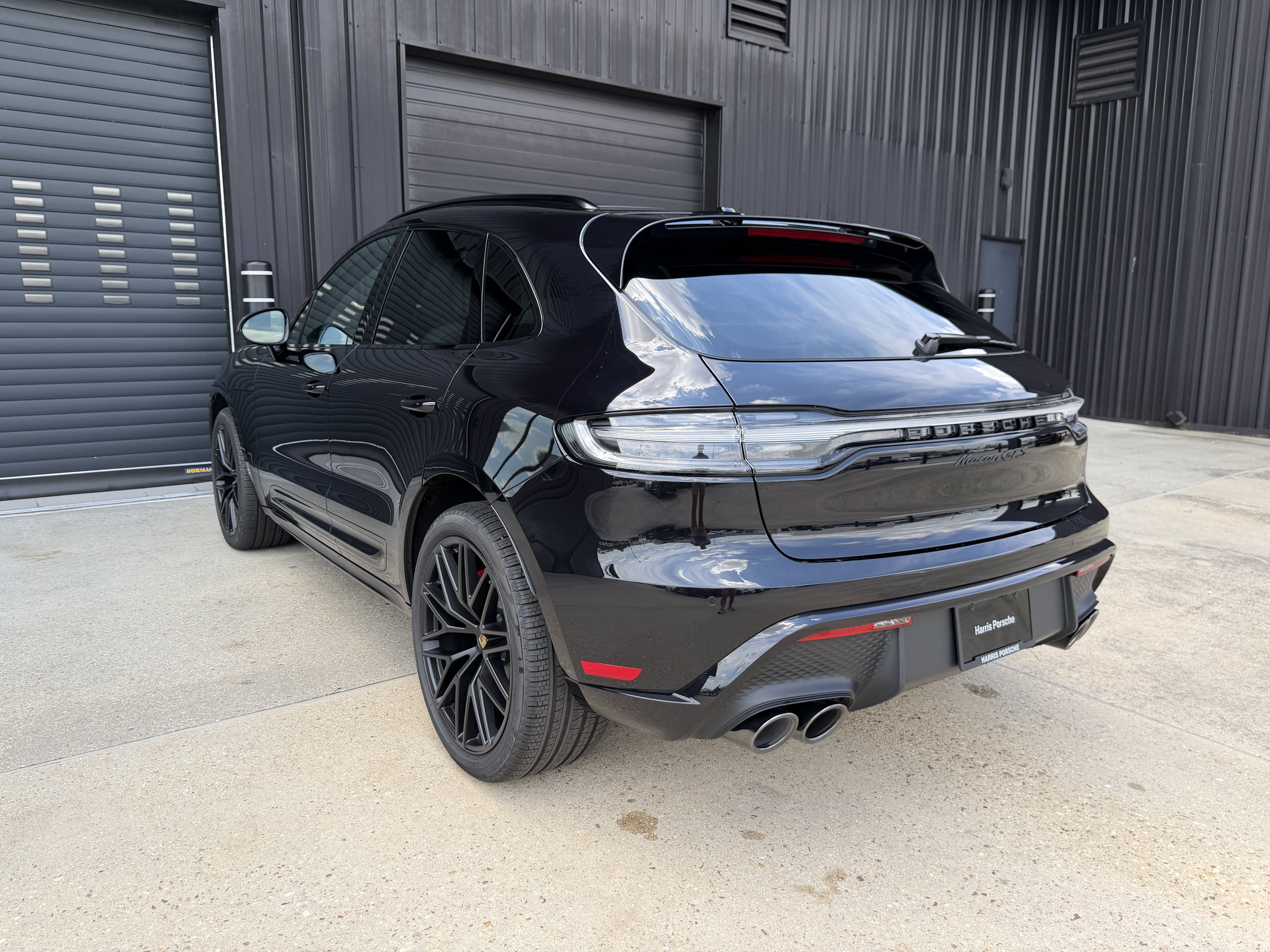 New 2026 Porsche Macan GTS AWD/4WD image 7
