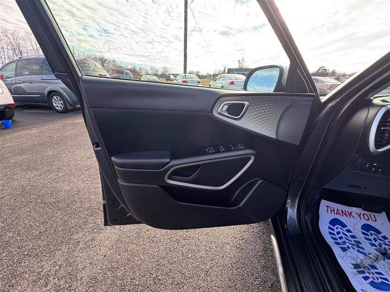Used 2021 Kia Soul X-Line image 31