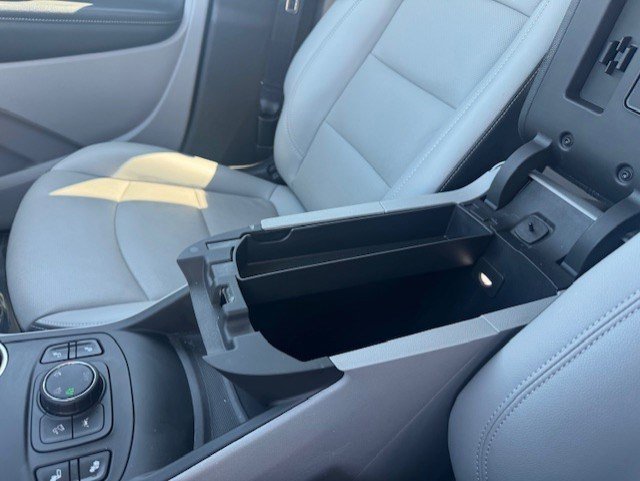 Used 2024 GMC Terrain SLT w/ Infotainment Package II image 25