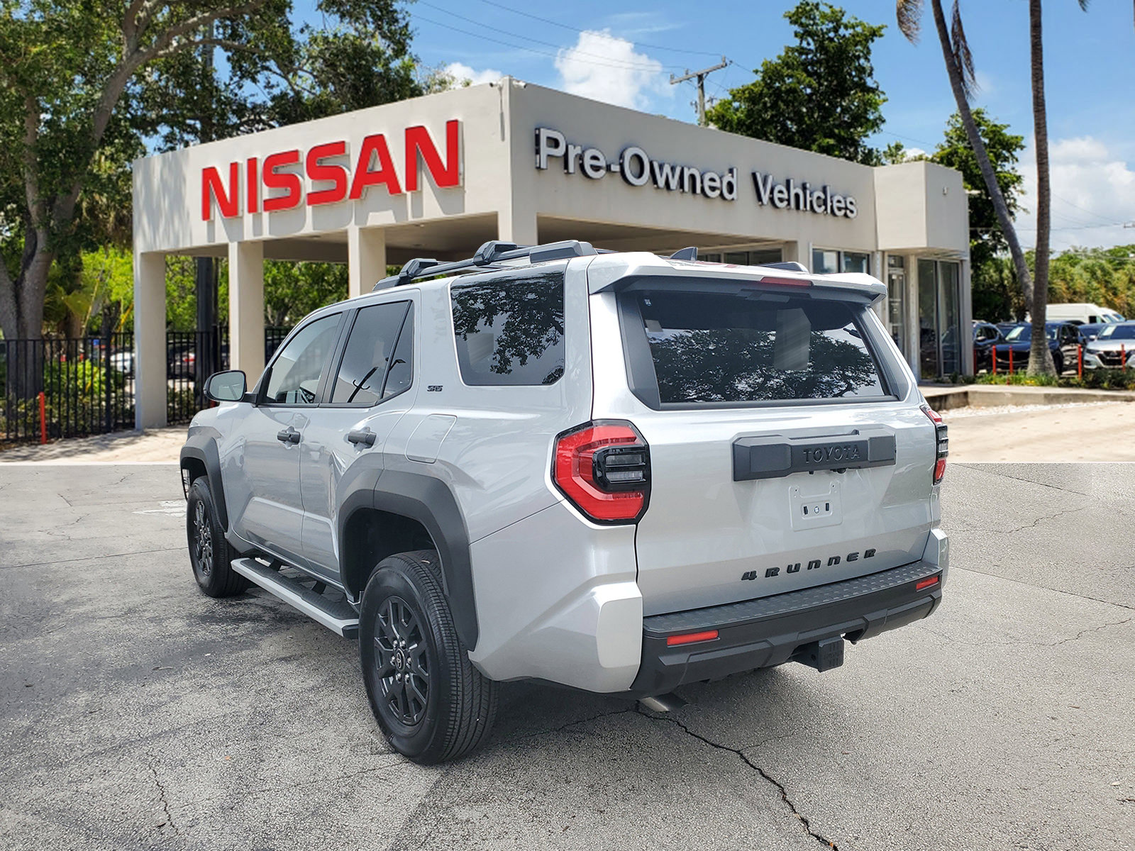 Used 2025 Toyota 4Runner SR5 image 6