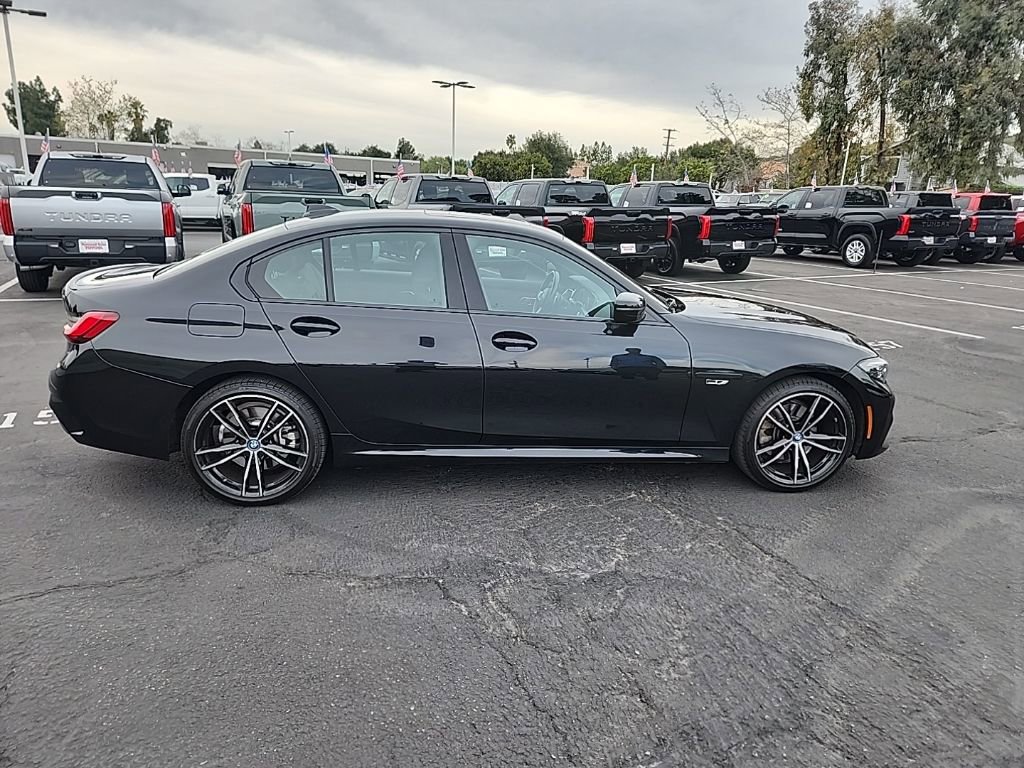 Used 2022 BMW 330e w/ M Sport Package image 6