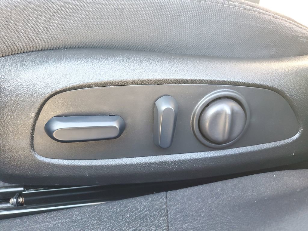 Used 2024 Chevrolet Malibu LT image 21