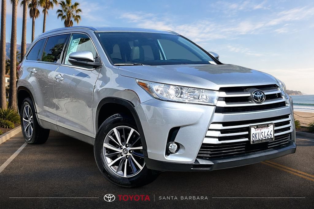 Used 2019 Toyota Highlander XLE w/ Carpet Mat Package (TMS) FWD image 1