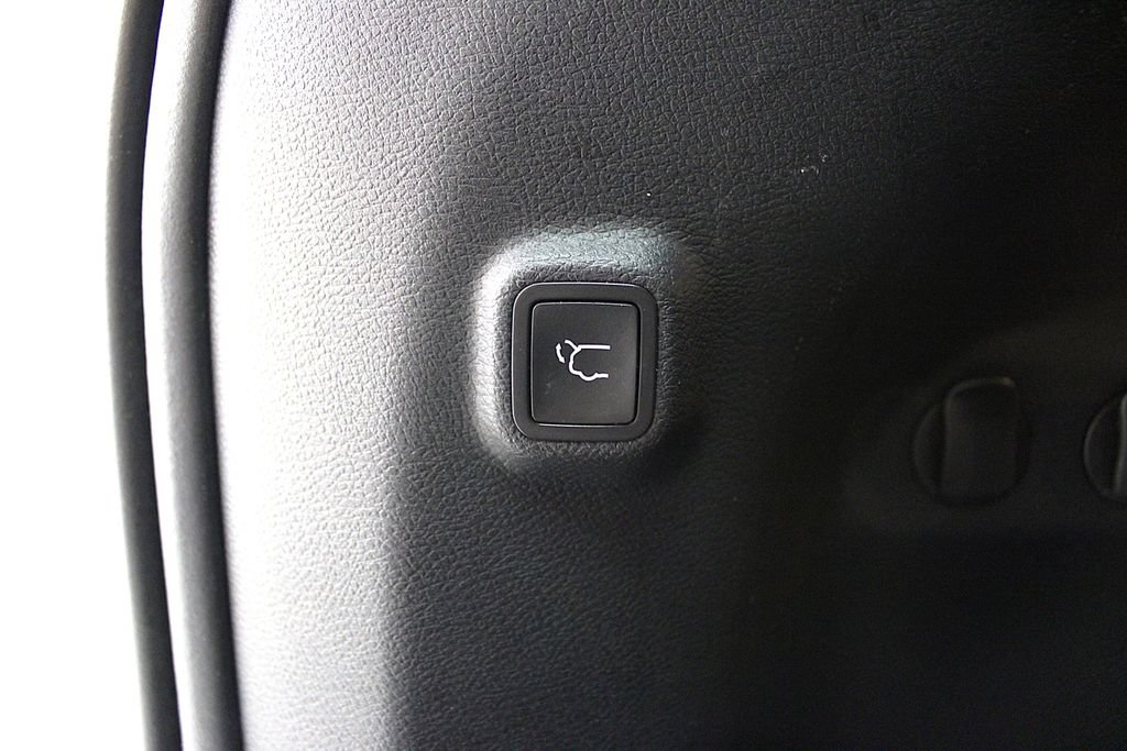 Certified 2020 Jeep Cherokee High Altitude AWD/4WD image 39