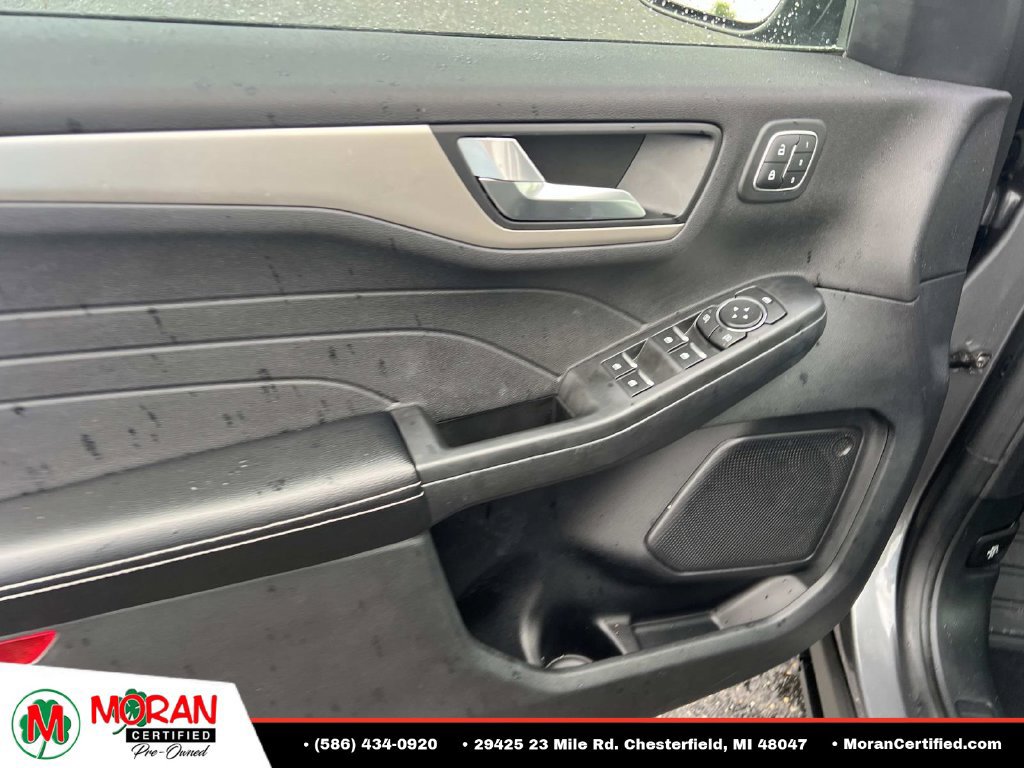 Used 2022 Ford Escape SEL w/ Technology Package AWD/4WD image 14