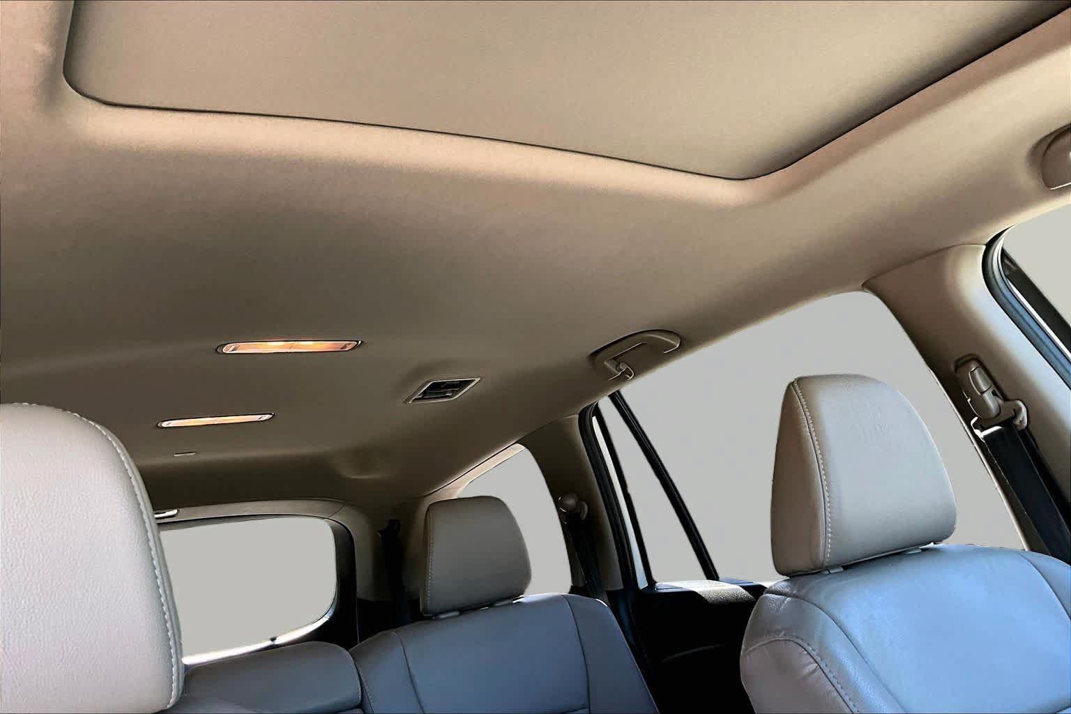 Used 2017 Honda Pilot EX-L image 14