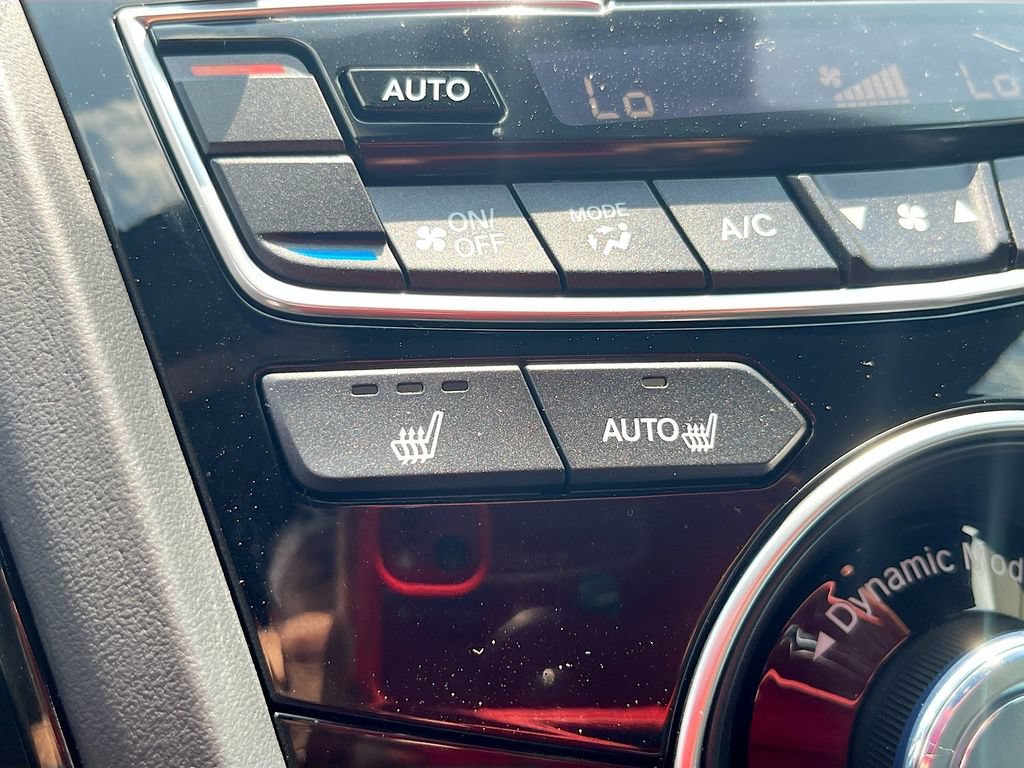 Used 2025 Acura RDX SH-AWD image 20