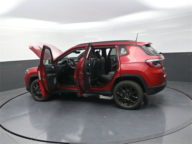 New 2026 Jeep Compass Latitude image 29