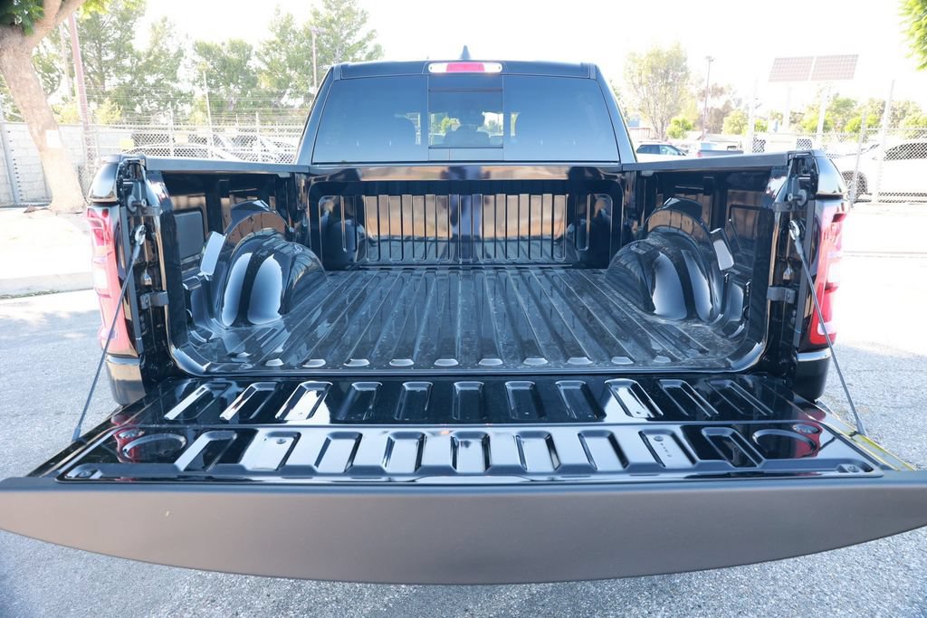 New 2026 RAM 1500 Express RWD image 32